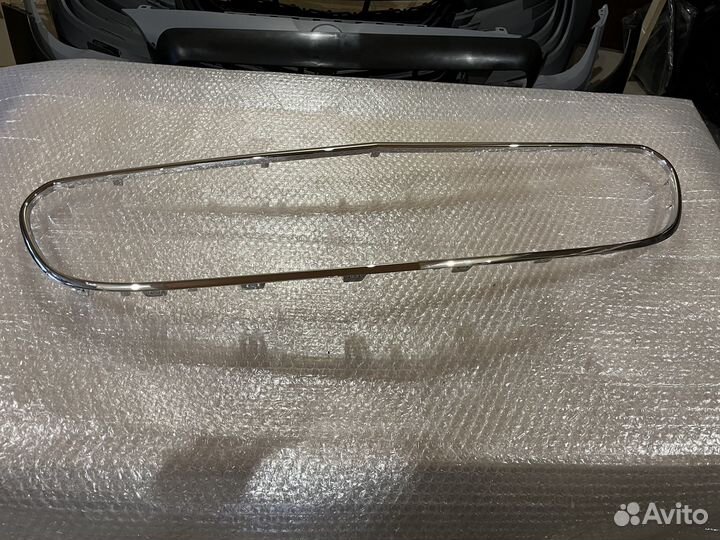 Хромированный обод решетки радиатора Mercedes W212