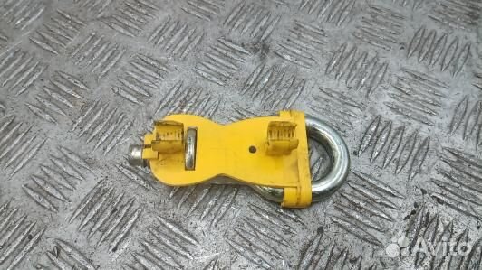 Крюк буксировочный ford focus 2 (2TD03H801)