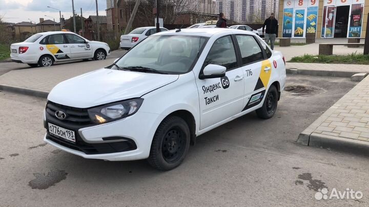 Водитель такси на аренду