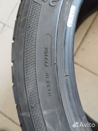 Kleber Dynaxer UHP 255/40 R17