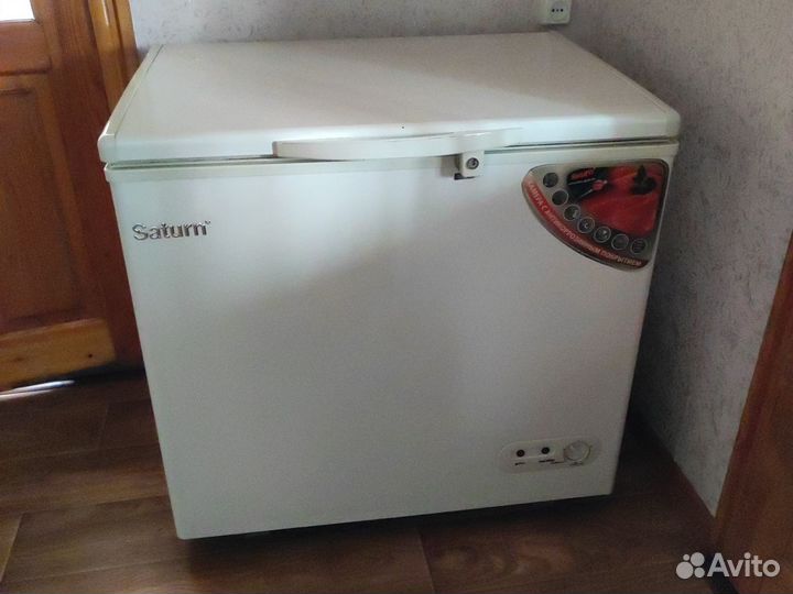 Холодильник на запчасти saturn