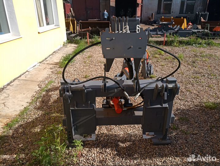 Навесной экскаватор для мини-погрузчика