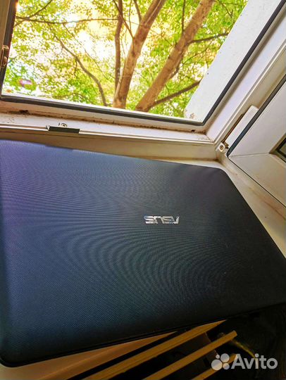 Ноутбук asus + рюкзак
