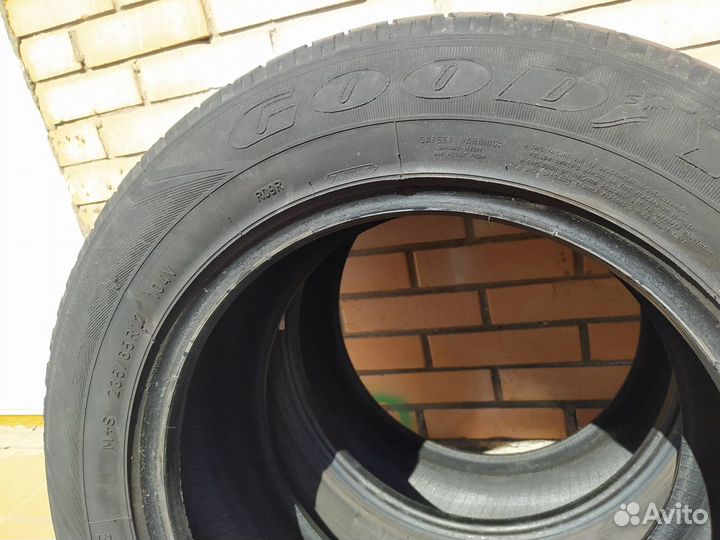 Goodyear Wrangler HP 235/65 R17 104V