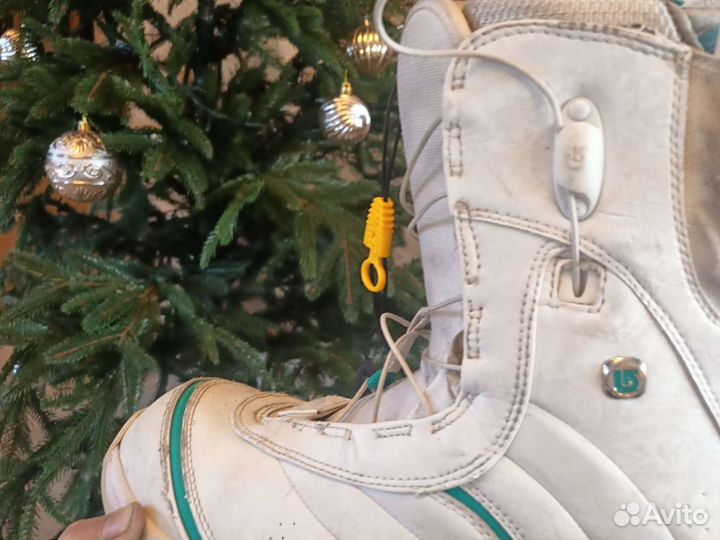 Ботинки с подогревом от Burton 40-41 размера