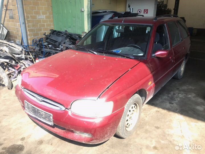 Разбор на запчасти Ford Escort