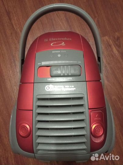 Пылесос на запчасти, без шланга и насадок