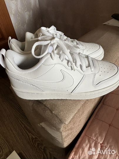 Оригинал.Кроссовки nike новые 38 размер