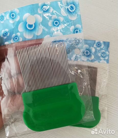 Гребешок для вычесывания блох у домашних животных