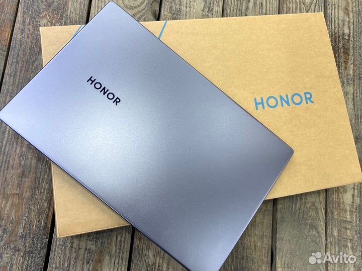 Новый ноутбук Honor Magicbook 15 Ryzen 5/8/512