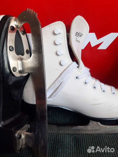 Коньки ccm pirouette 33 р