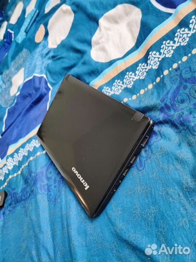Нетбук Lenovo в состоянии нового