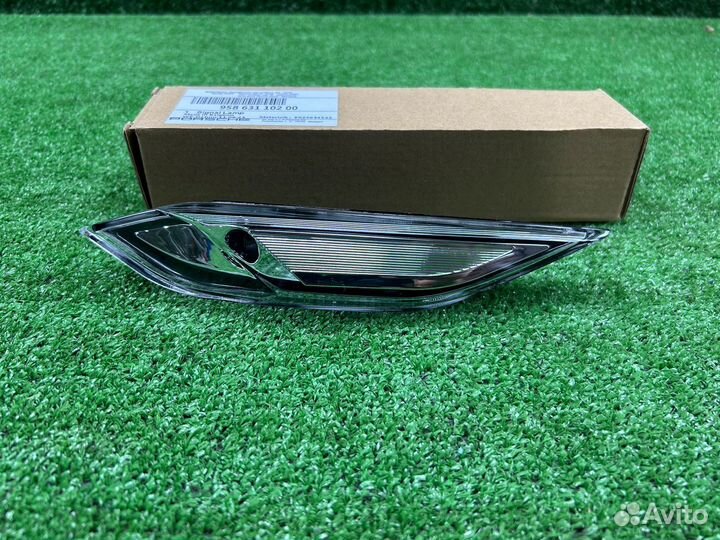 Повторитель поворота в крыло Porsche Cayenne 958 п