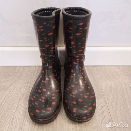 Детские резиновые сапоги