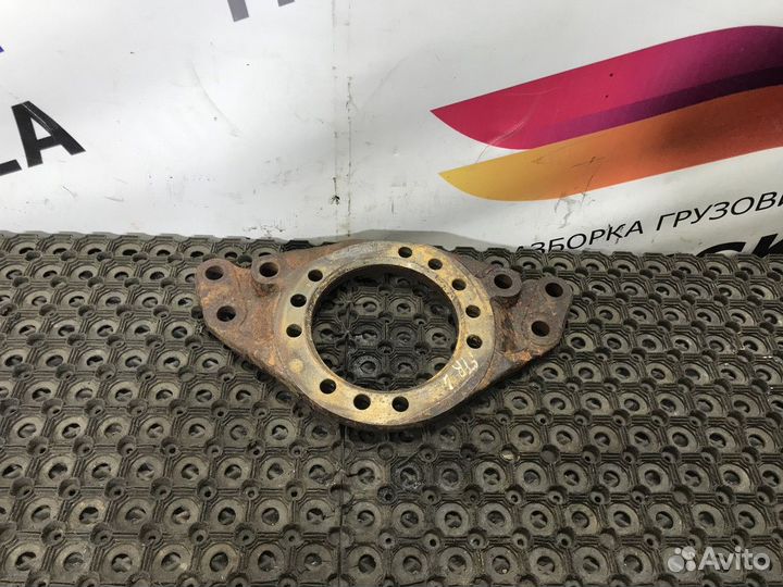 Щит опорный передний левый Iveco Stralis