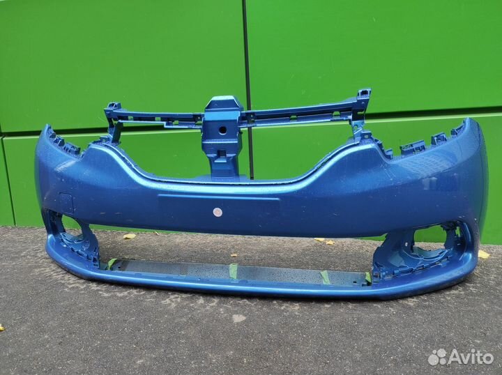 Бампер передний Renault Logan 2 2014-2018 голубой