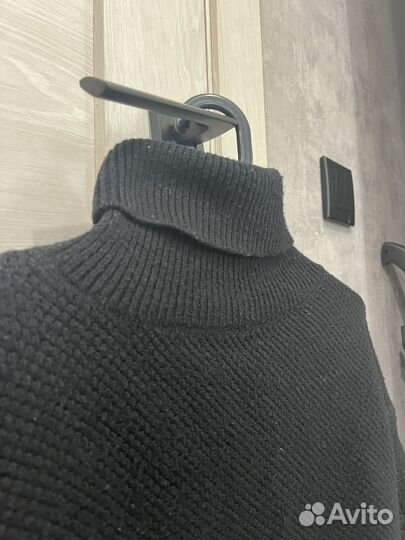 Свитер женский