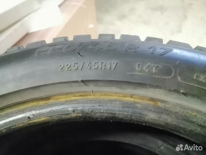 Michelin X-Ice North 3 225/45 R17 94T