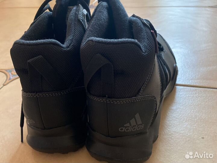 Обувь мужская кожаная 42,5 размер adidas