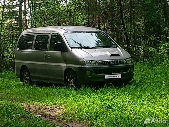 Hyundai Starex 2.5 AT, 2001, 400 000 км