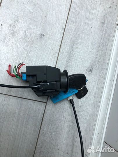 Замок зажигания Mercedes-Benz E-Class универсал