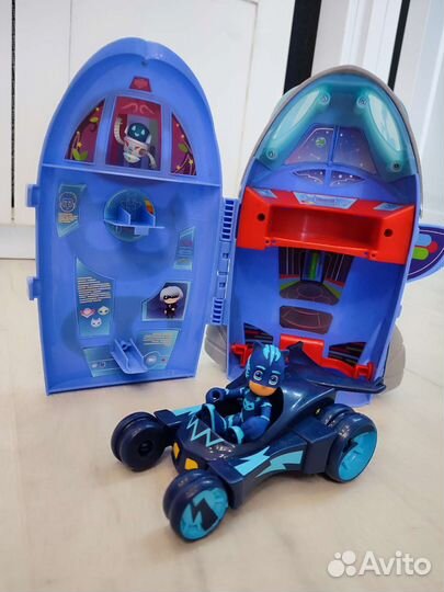 Герой в маске