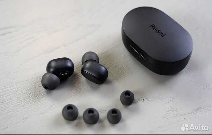 Безпроводные наушники черные