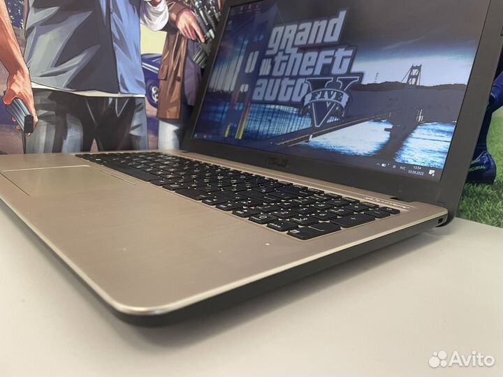 Игровой ноутбук Asus 2видеокарты/4 ядра/Full HD