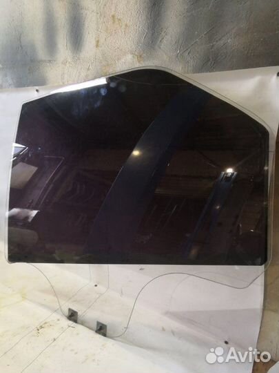 Стекло двери заднее левое Renault Logan 1 LS K7J