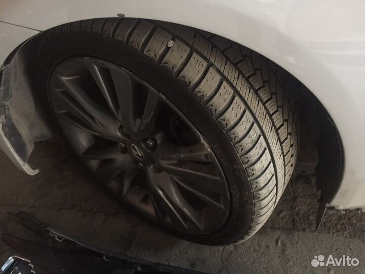Torque TQ020 225/40 R18 19B