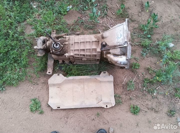 Продам глушитель, МКПП 5ти ступка, мост, движок