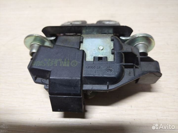 Замок багажника Volkswagen Polo 2010-2020