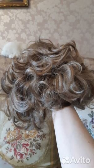 Парик женский