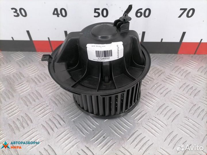 Моторчик печки Volkswagen Golf 5 2007 1K2819015