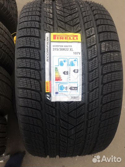 Pirelli Scorpion Winter 315/30 R22
