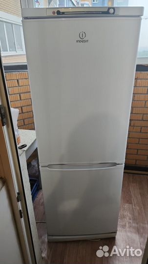 Холодильник бу indesit