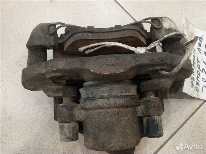 Суппорт передний левый Ford Fusion 2002-2012