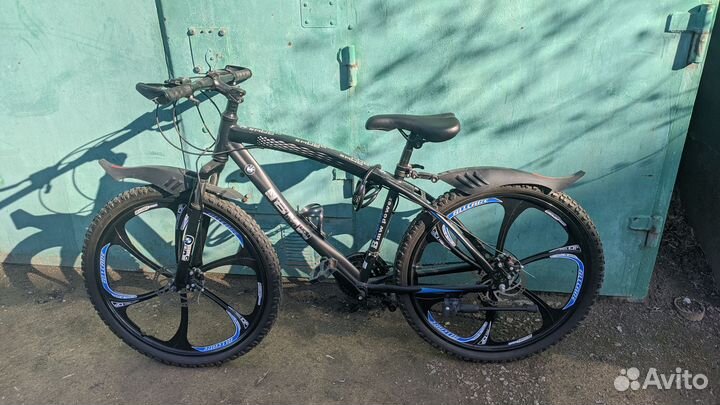 Велосипед BMW