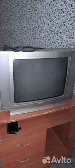 Телевизор б/у