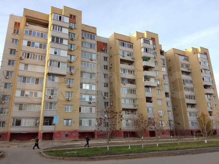 1-к. квартира, 42 м², 4/10 эт.