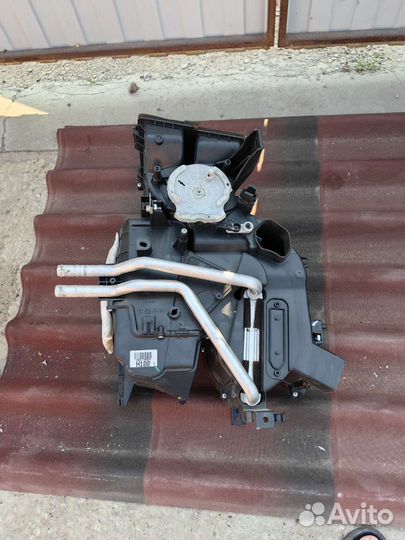 Корпус печки на Hyundai Solaris 2