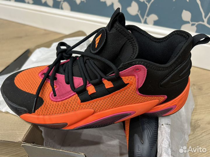 Кроссовки adidas BYW Select 43