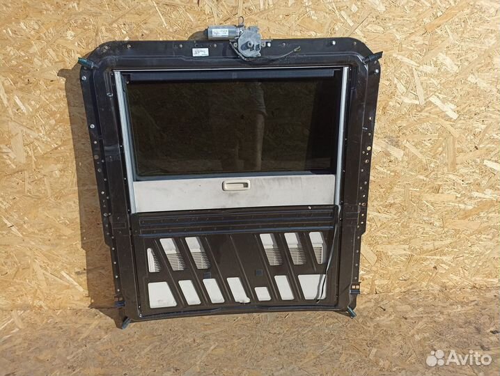 Люк в сборе Mercedes W211