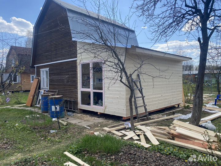 Бригада строителей