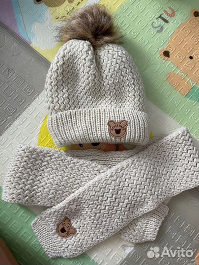 Шапка с шарфиком детские