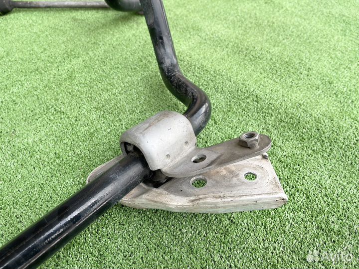 Передний стабилизатор в сборе Mercedes W213 W205