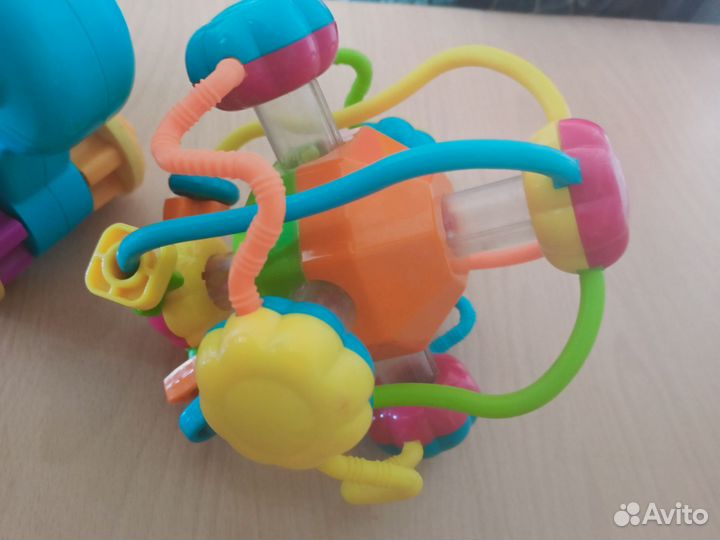 Развивающие игрушки для малышей