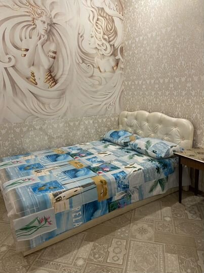 2-к. квартира, 83 м², 1/4 эт.