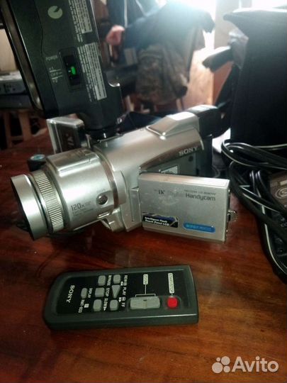 Видеокамера sony