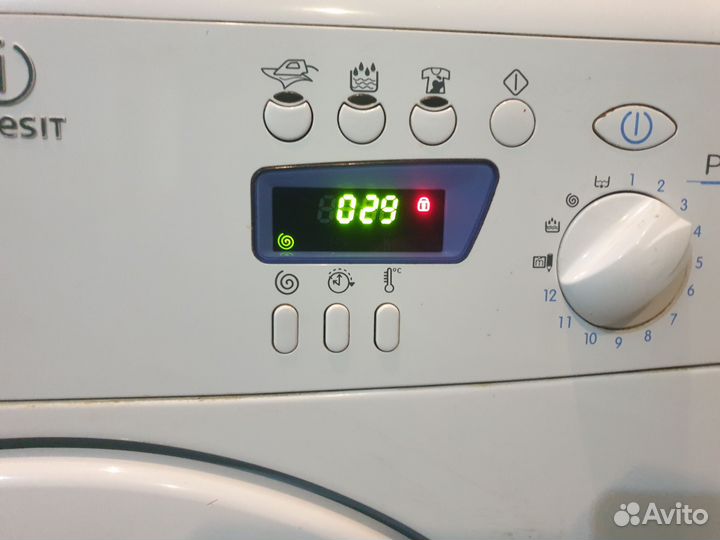Стиральная машина Indesit 6кг с дисплеем